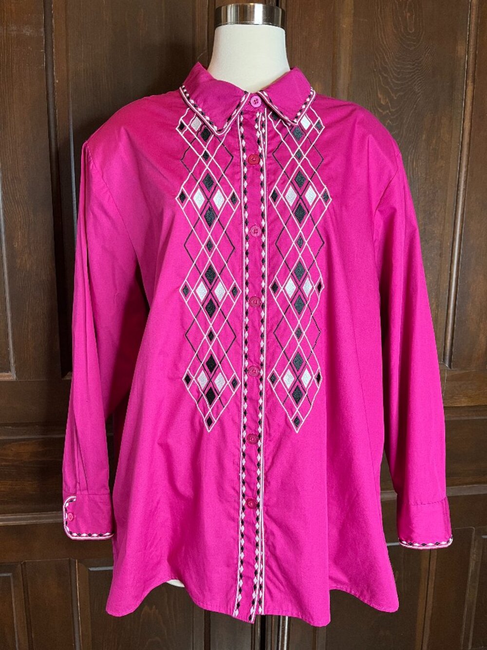 Bob Mackie Wearable Art Embroidered Button Up Shirt Fuschia Pink Argyle Size 2X